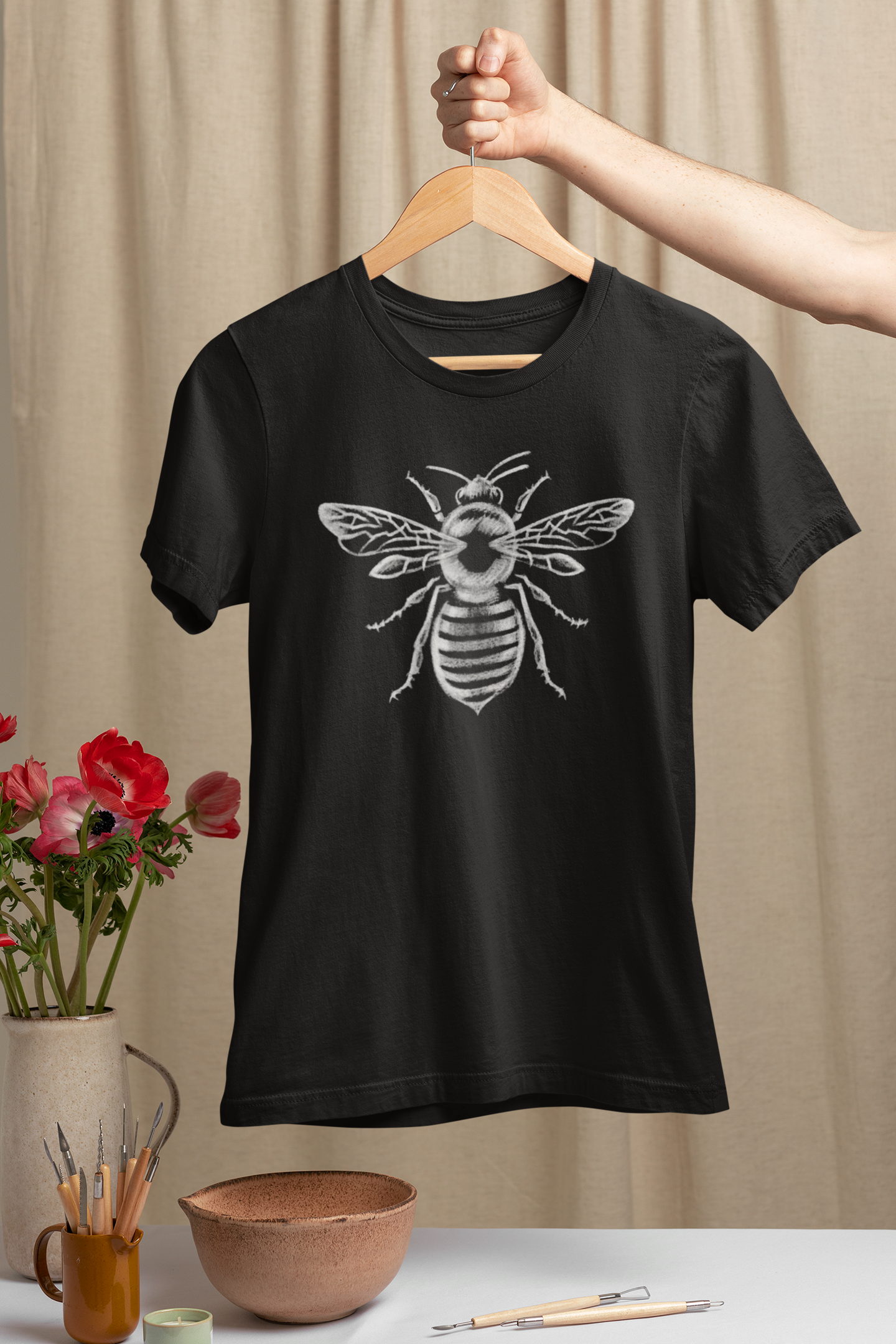 White chalk Bumble bee [Gardener's BFF]